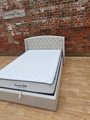 Buckingham Wing Back Storage Bed - Beige-4'6ft - Double-Ottoman