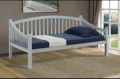 Carla White Wooden Single Daybed 3ft