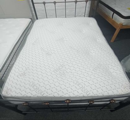 Indulgence 2000 Pocket Springs Double Mattress - 4ft 6inch