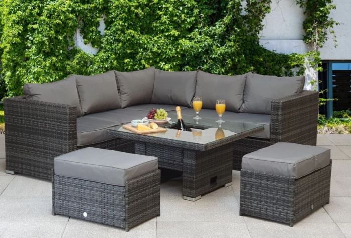 Rising table sales garden set